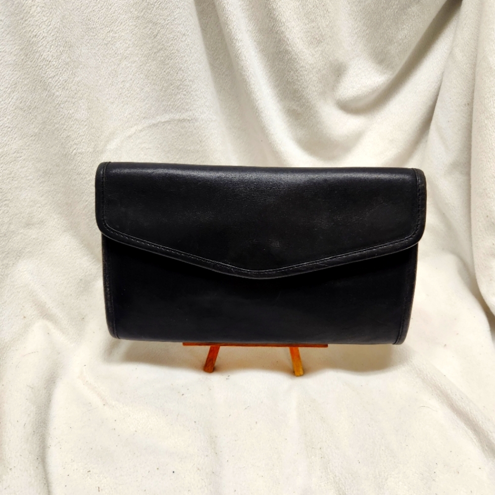 Vintage Coach NYC Envelope Clutch  "9810"